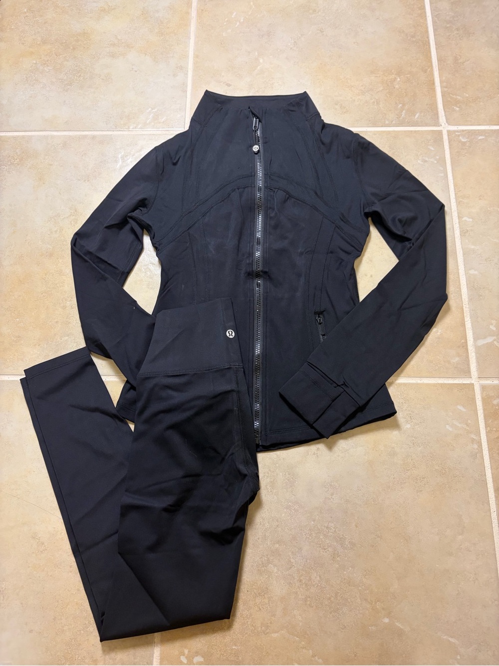 Lululemon Black Define Jacket & Leggings Set Size 2